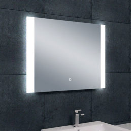 Wiesbaden Sunny dimbare LED condensvrije spiegel 80x60cm Wiesbaden Sunny dimbare LED condensvrije spiegel 80x60cm