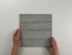 Grijs